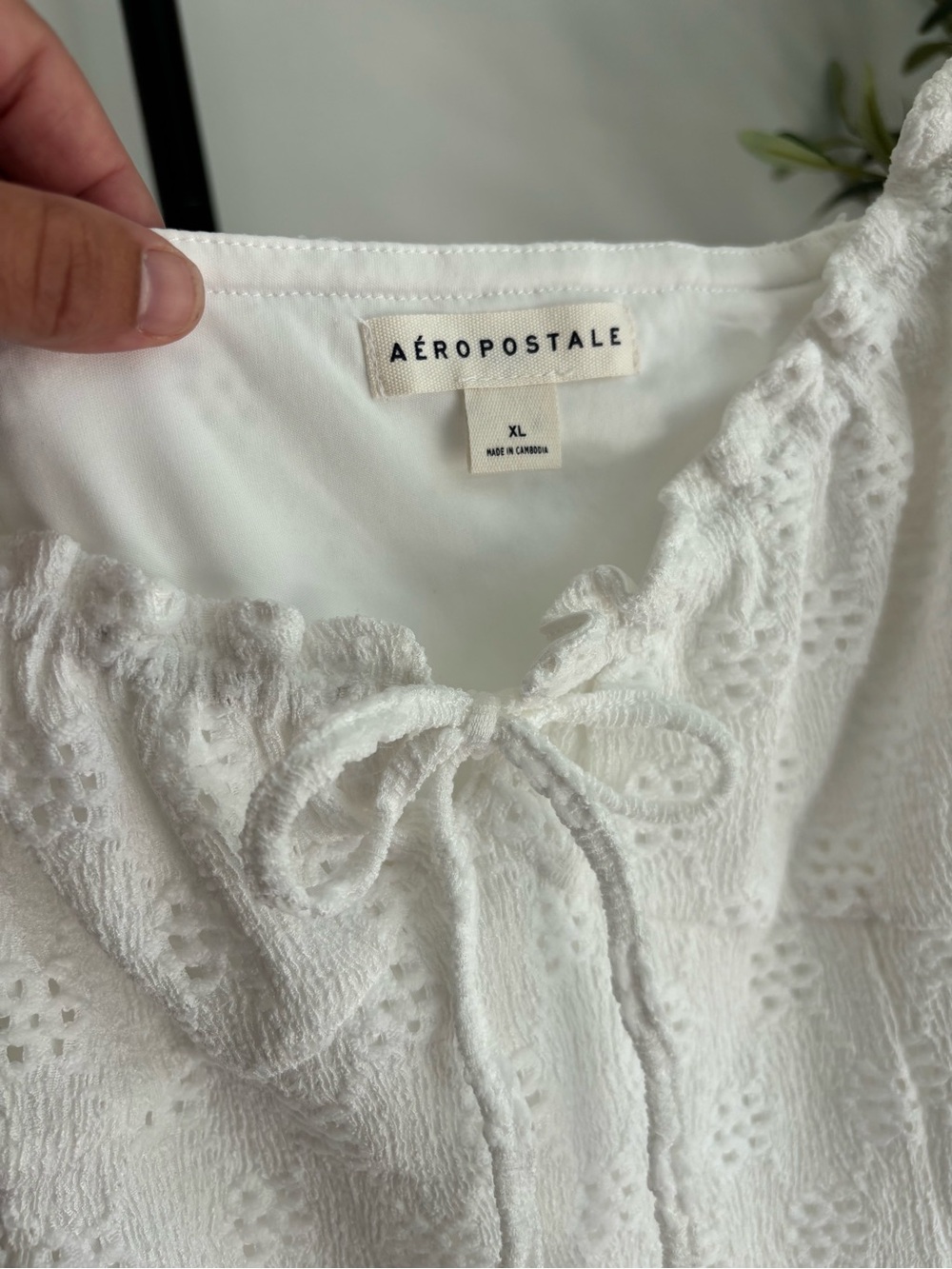 • [Aeropostale] Eyelet Mini Dress • - Picture 4 of 9